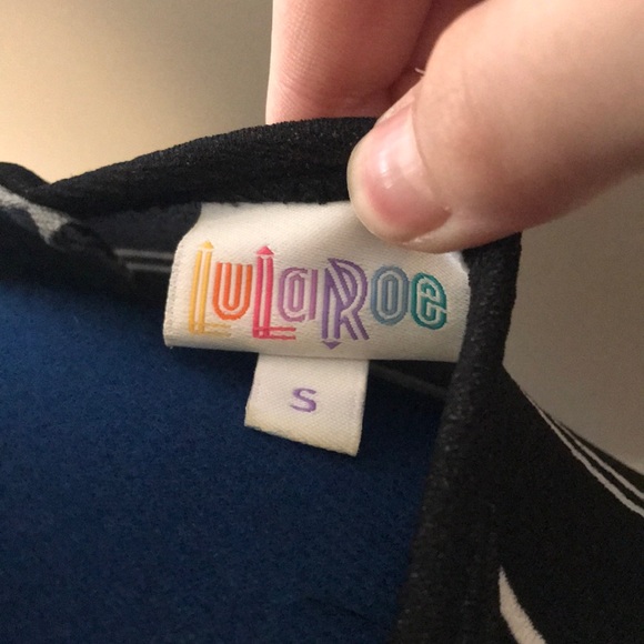 Black and white - Picture 6 of 6